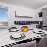 In 41686 Apartment Crikvenica
