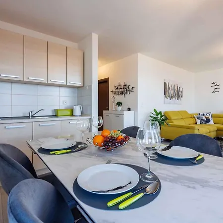 In 41686 Apartment Crikvenica