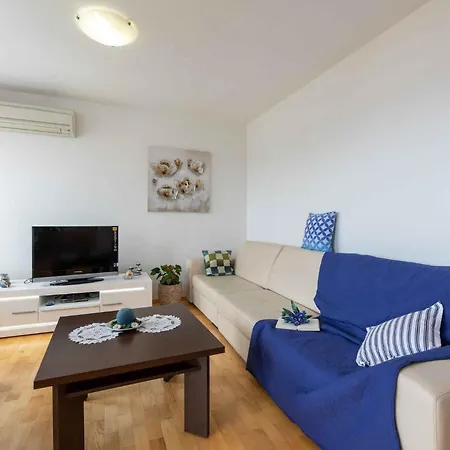 In 41686 Apartment